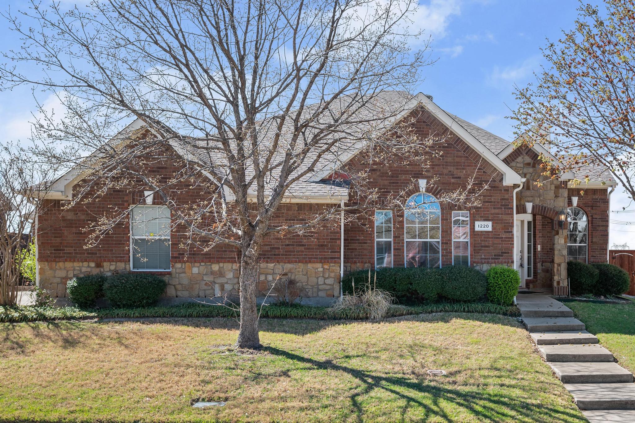 1220 Amistad Drive